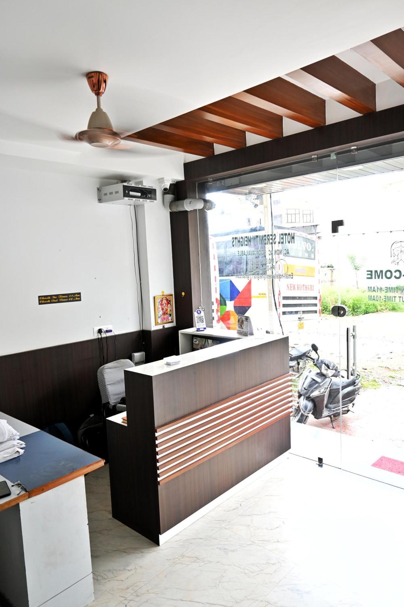 Hotel Serenity Heights Udaipur Eksteriør bilde