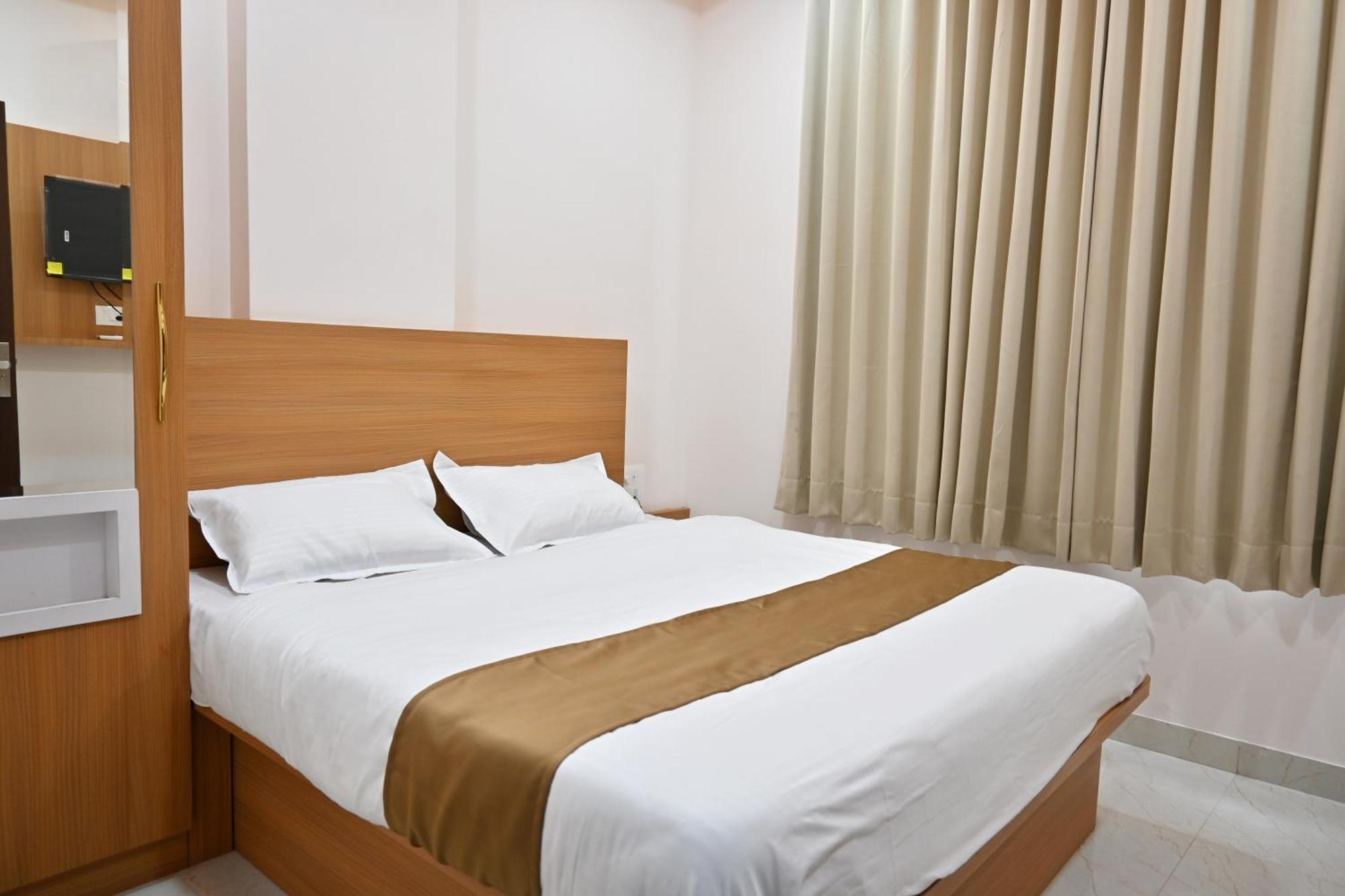 Hotel Serenity Heights Udaipur Eksteriør bilde